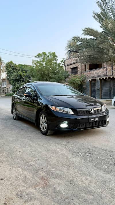 CIVIC 2013 SUNROOF/AUTO FULL ORIGINAL CONDITION btr city corolla civic