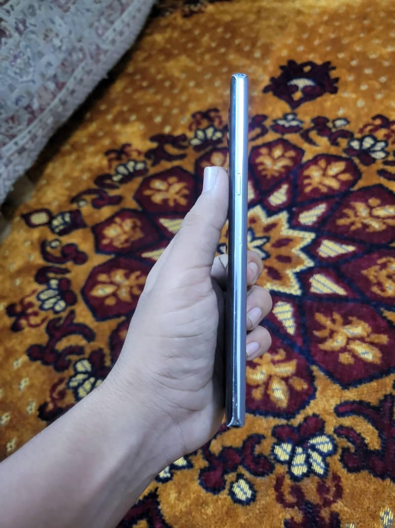 Samsung Mobile Note 8 4