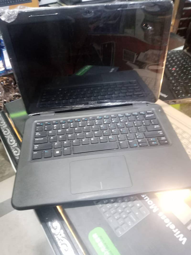 Dell i3 8 Generation 1