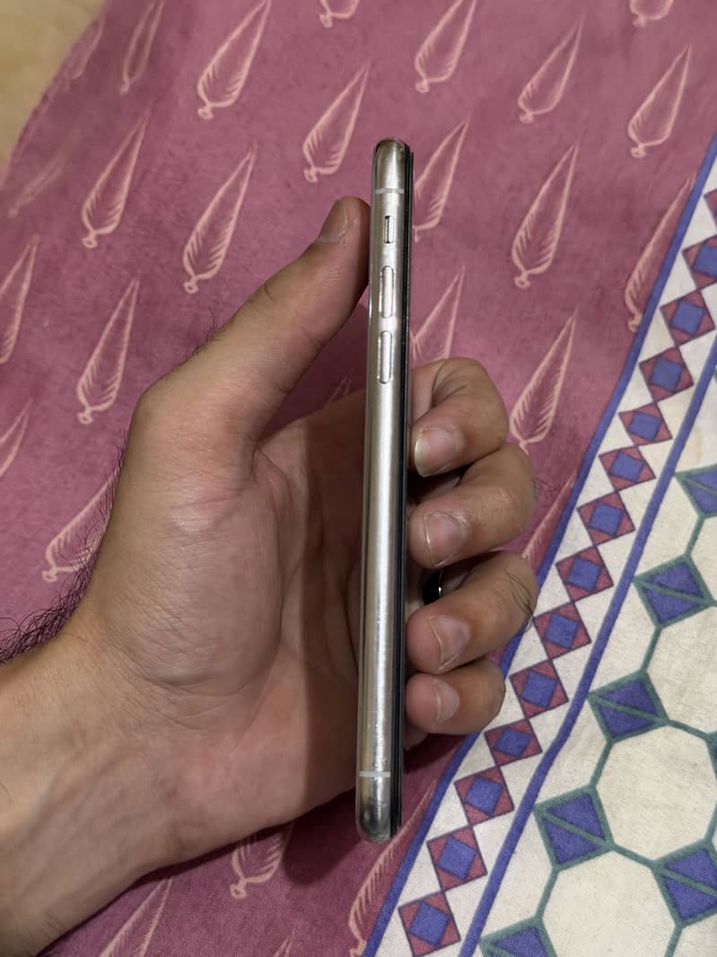 Apple iPhone X 1
