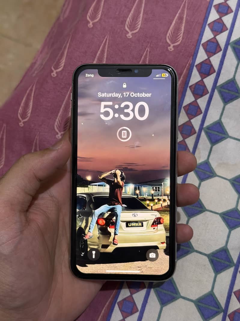 Apple iPhone X 3