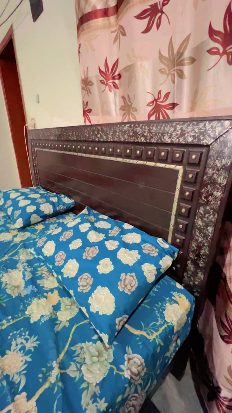 Bed n dressing set 3