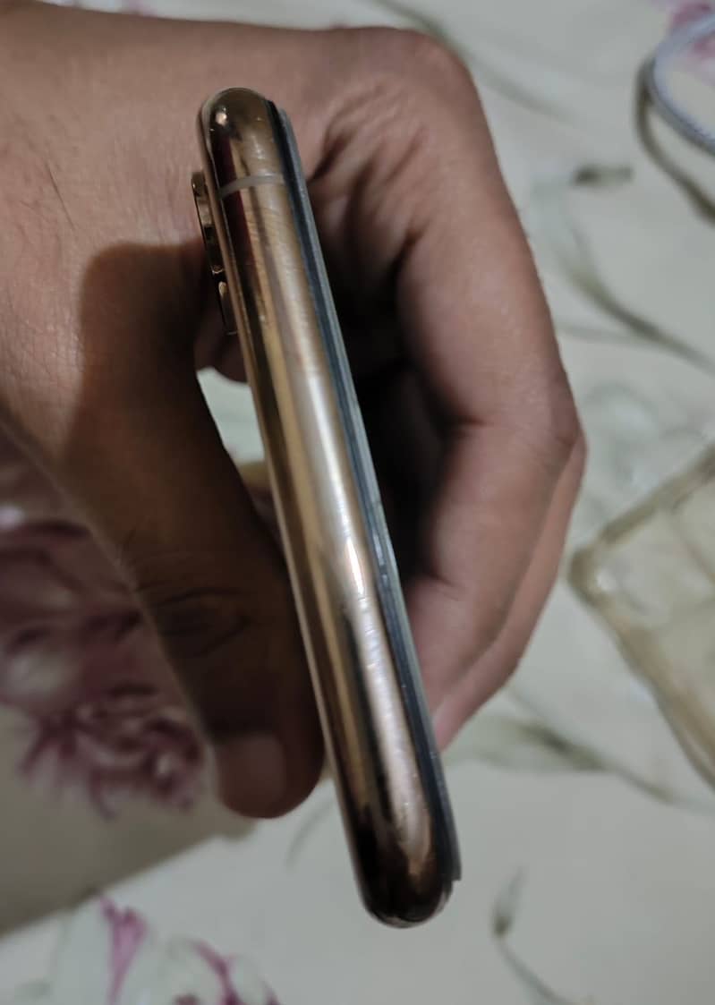 IPhone xsmax 5
