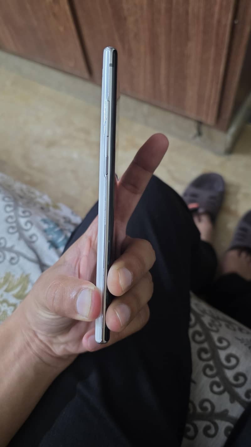 Samsung Mobile Note 10 Plus 2