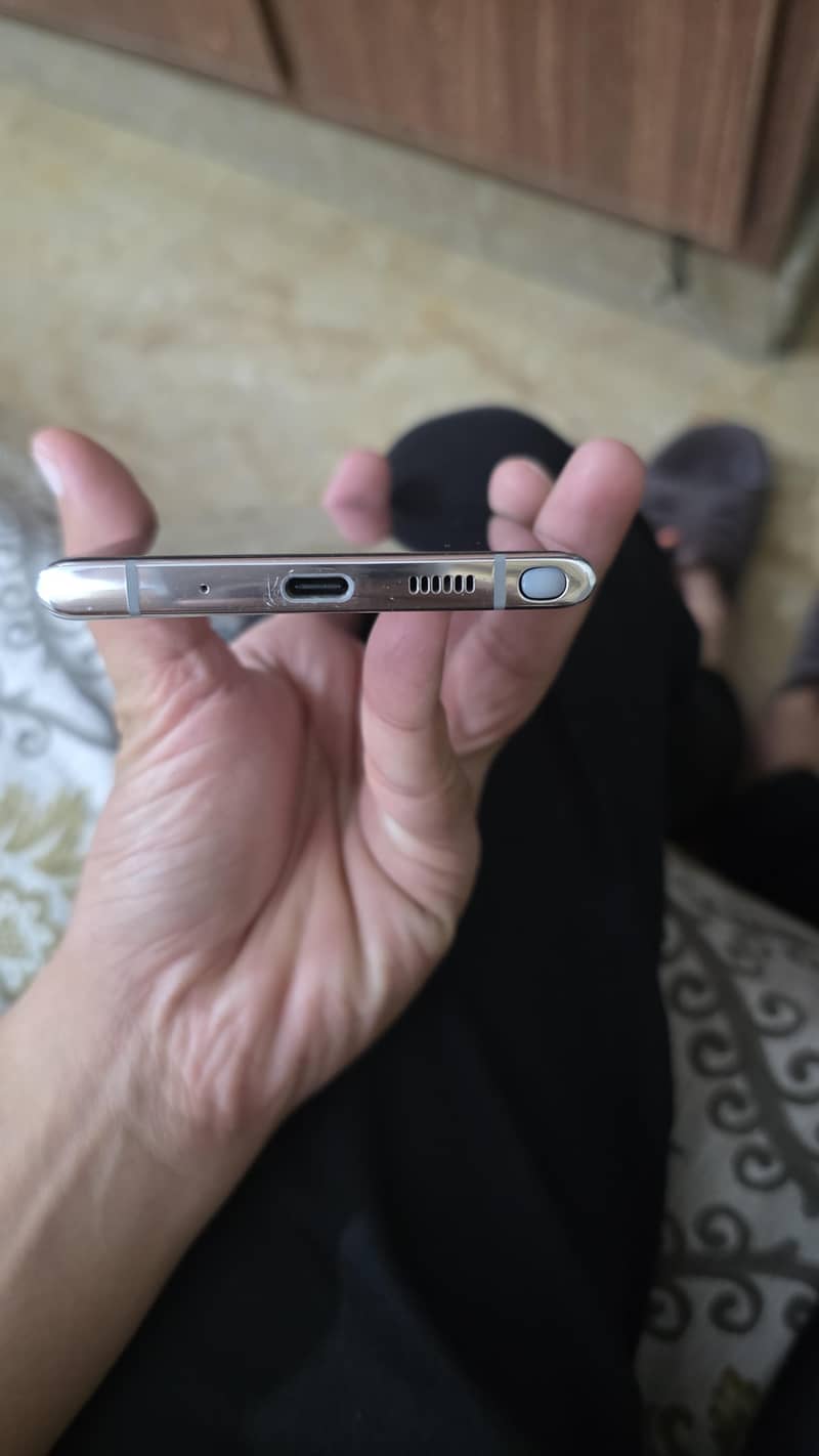 Samsung Mobile Note 10 Plus 4