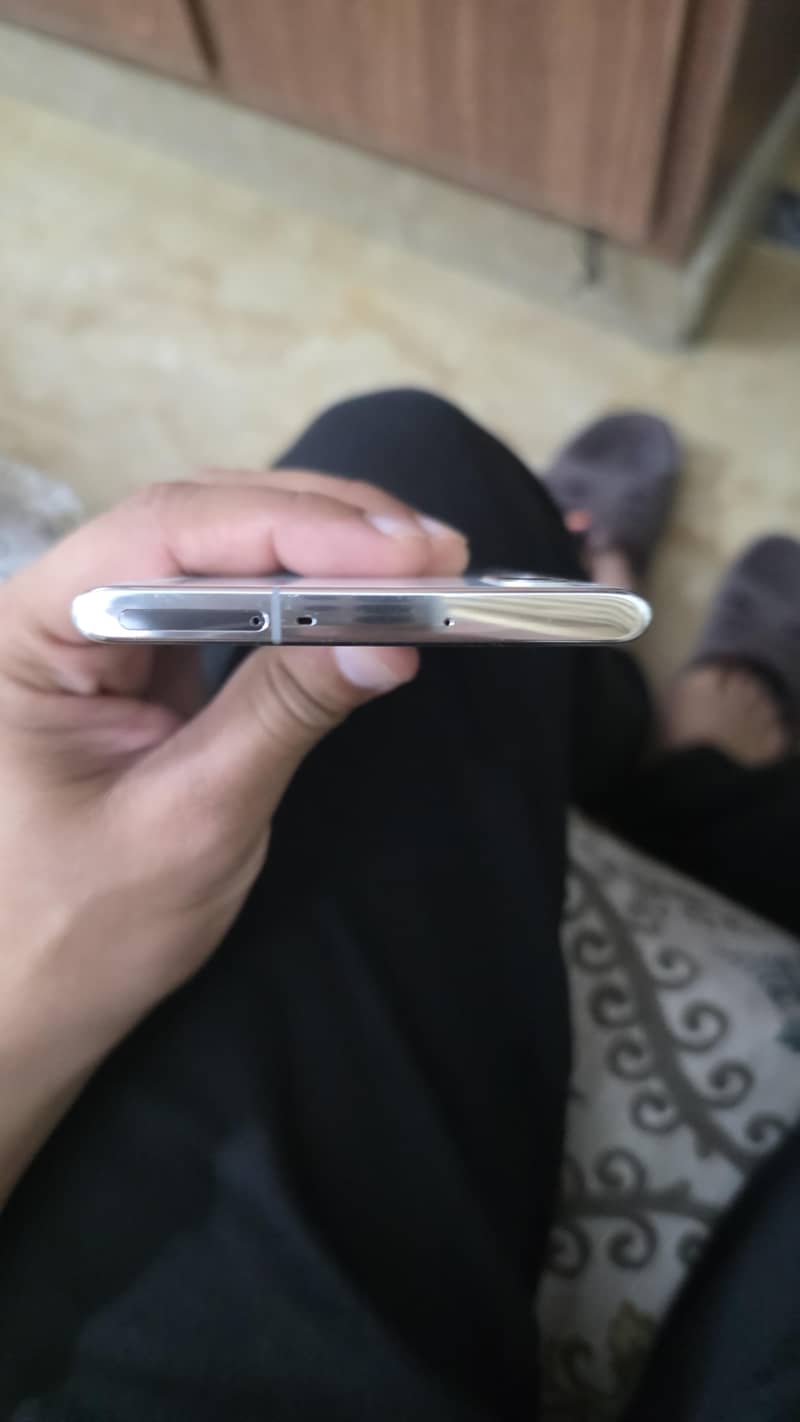 Samsung Mobile Note 10 Plus 5