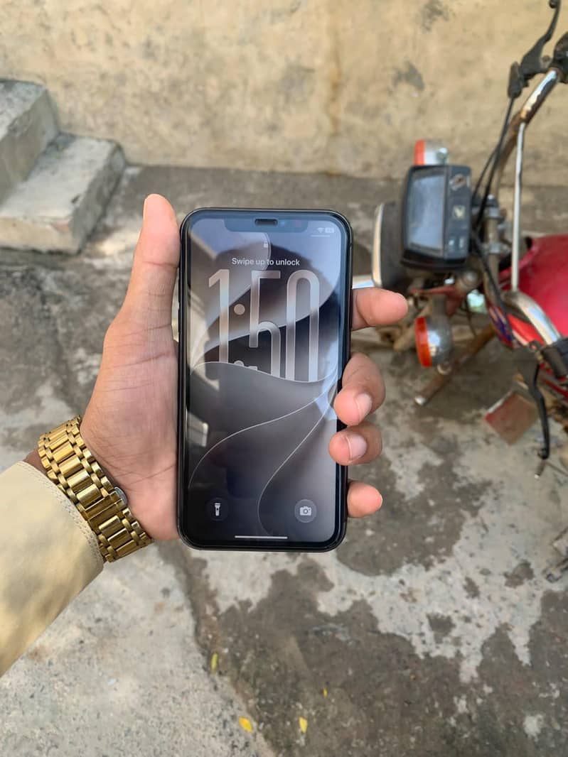 Apple iPhone 11 5