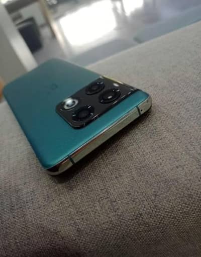 One Plus 10 Pro