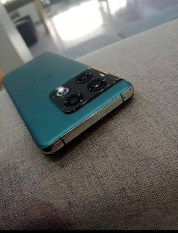 One Plus 10 Pro 3
