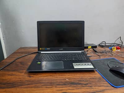 Acer Aspire A715-72G