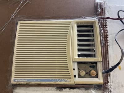 Small window ac
