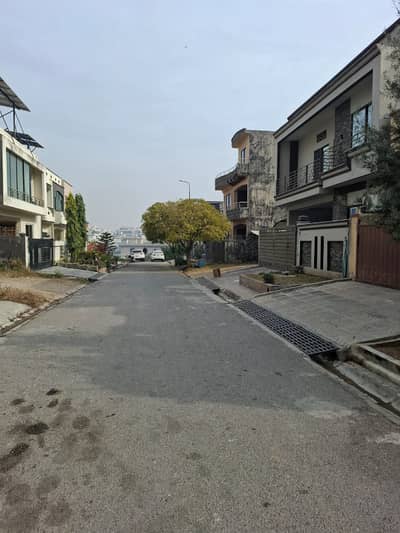 Corner Plot For Sale in CBR Phase 1 at Investor Price