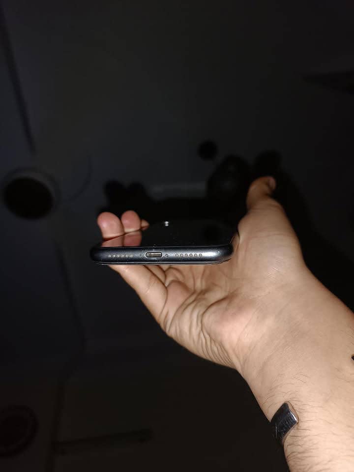 Apple iPhone 11 2
