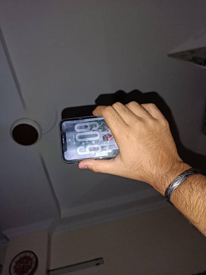 Apple iPhone 11 3