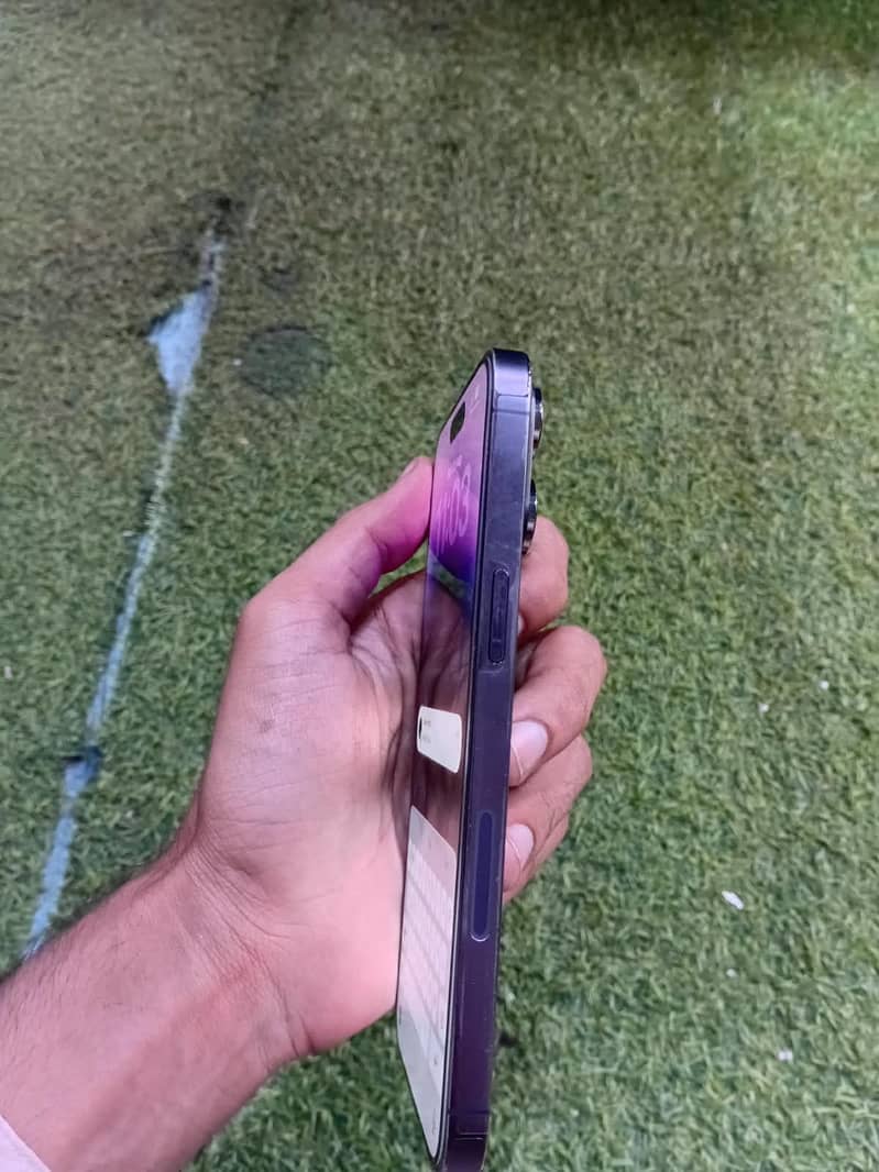 Apple iPhone 14 Pro Max 3