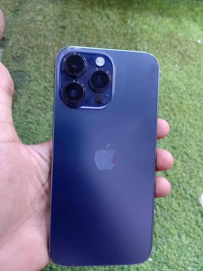 Apple iPhone 14 Pro Max 4