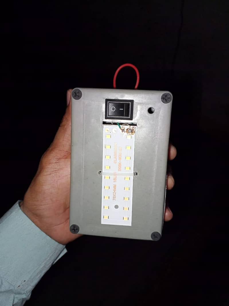 emergency light 7