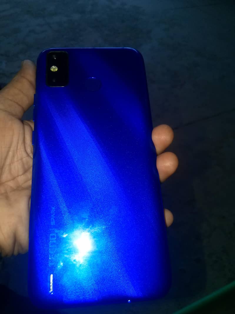 Tecno Spark 6 1
