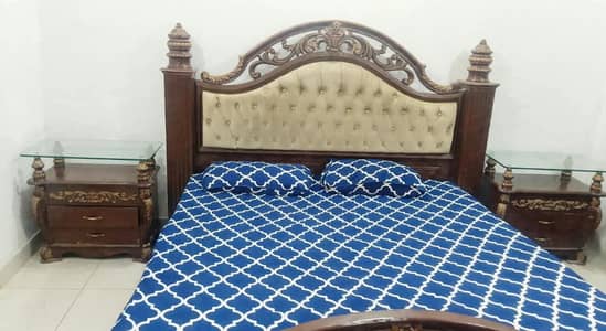 Bed and dressing with side table