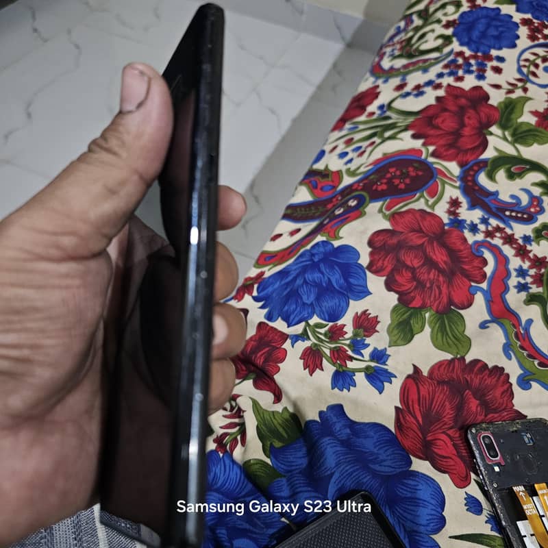 Samsung Mobile Note 8 4