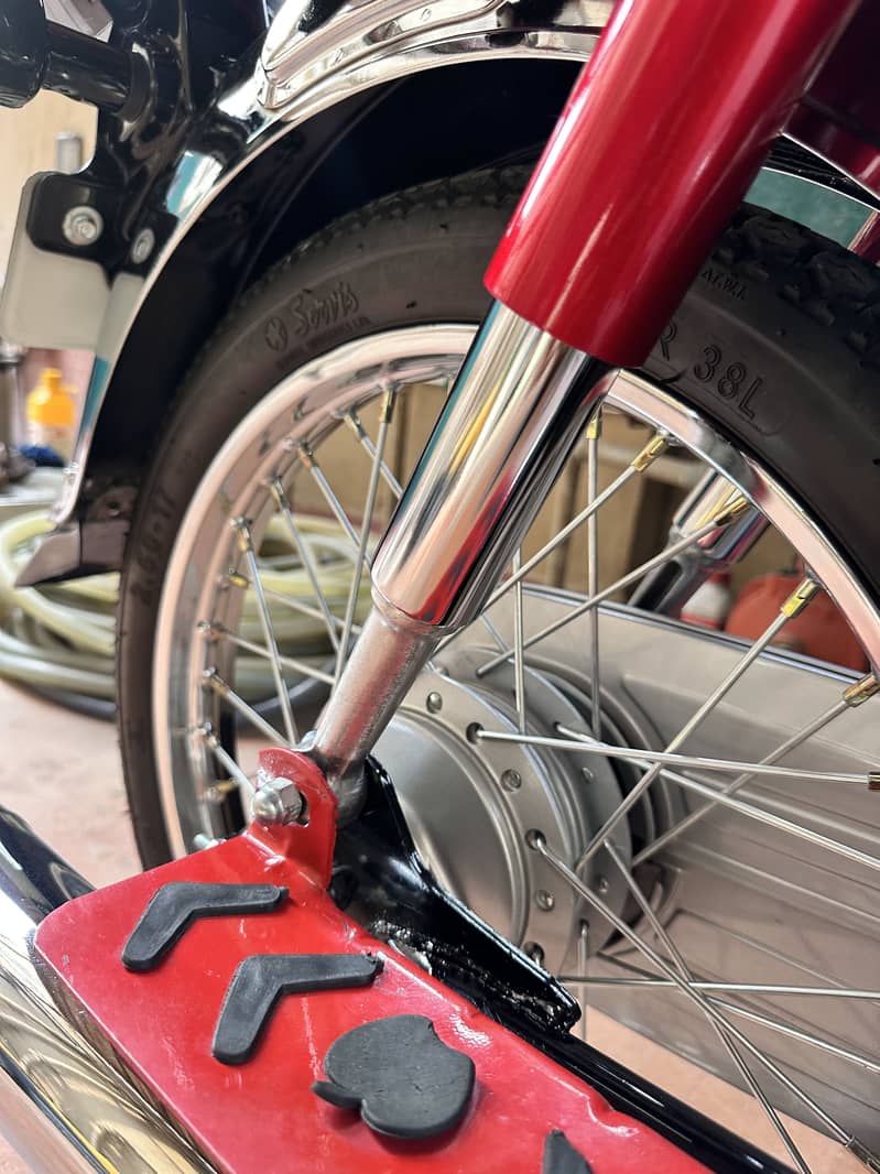 Cd 70 2027 model red 4