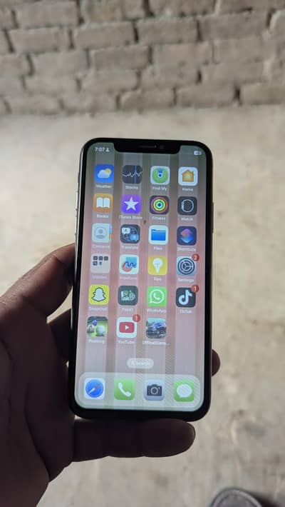 iphone XR battery 68 ha Baki okay