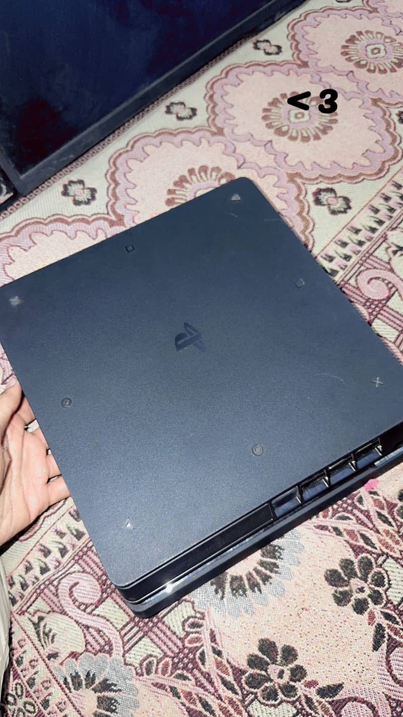 Ps4 Slim 1