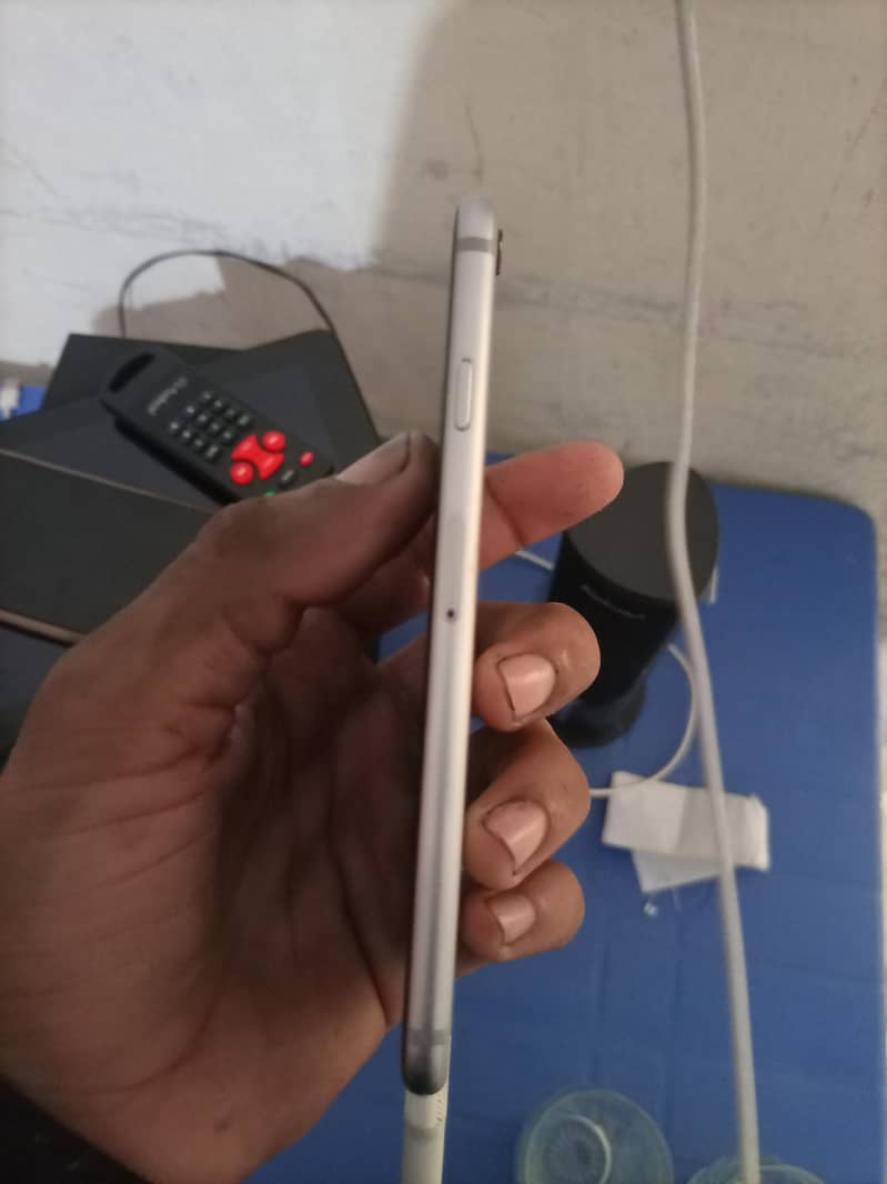 Apple iPhone 6S 5