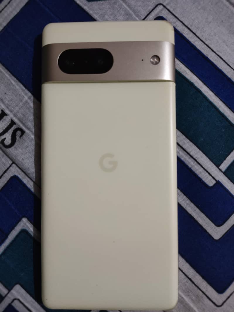 Google Pixel 7 5
