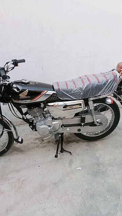 CG125