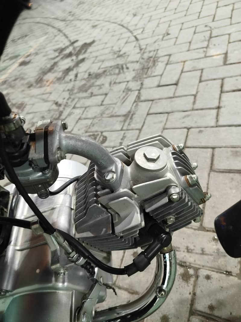 Honda CD 70 5