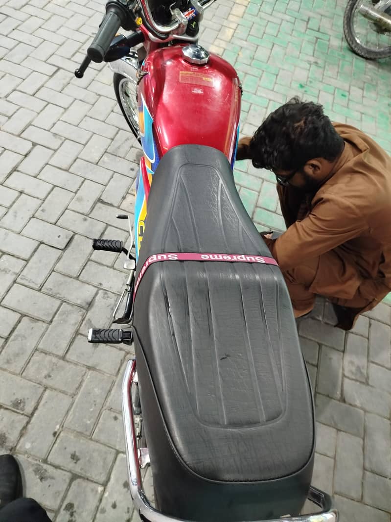 Honda CD 70 8