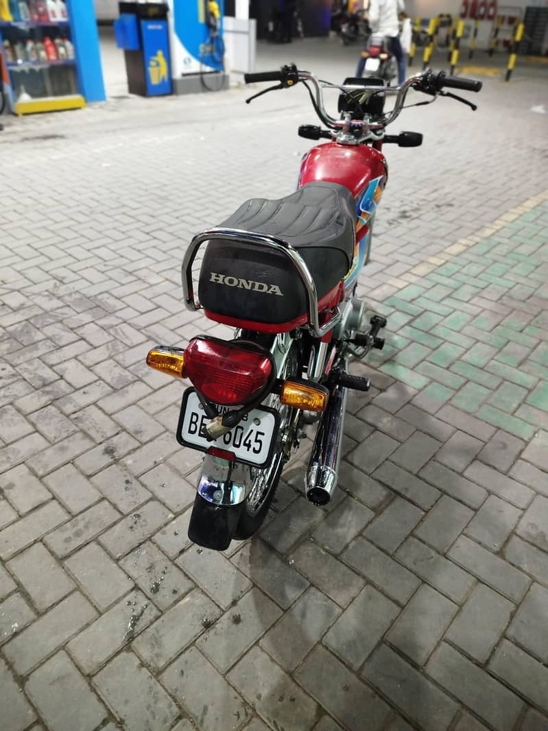 Honda CD 70 10