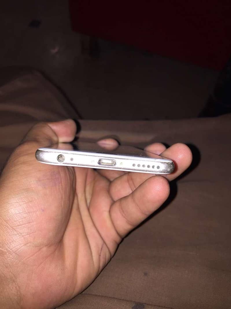 Apple iPhone 6 2