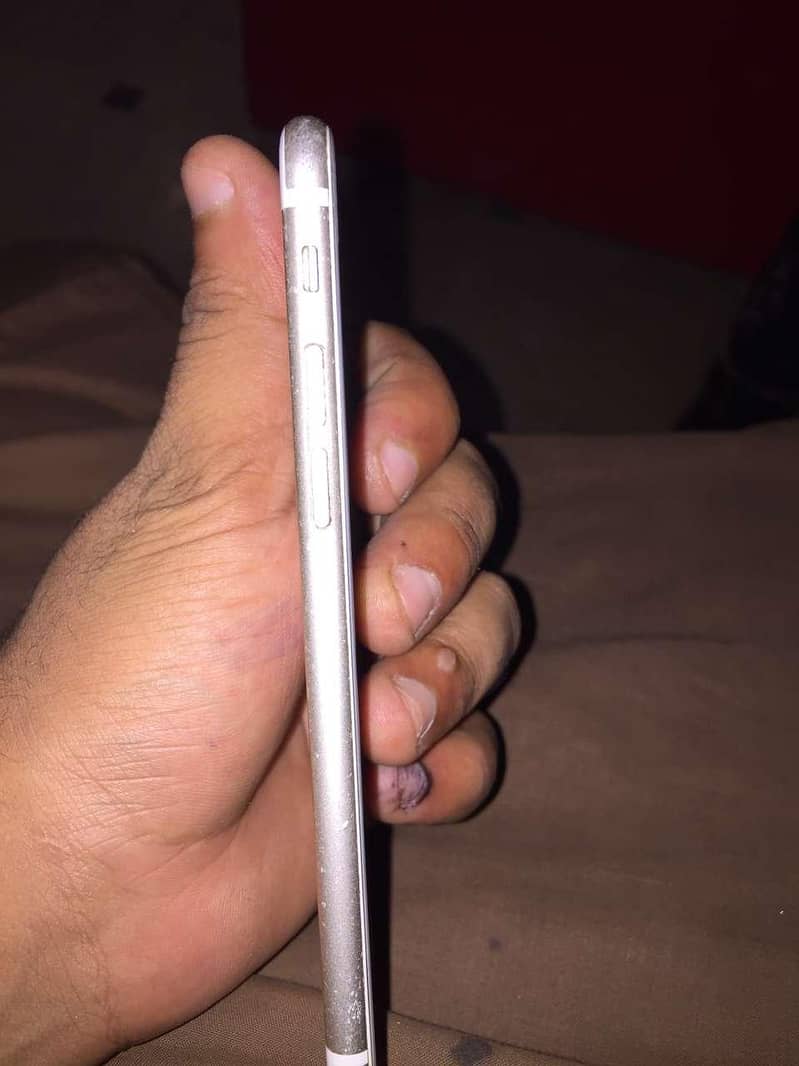 Apple iPhone 6 4