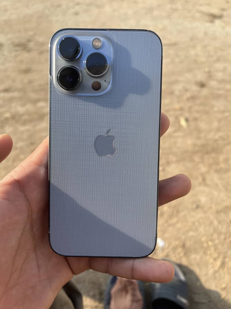 Apple iPhone 13 Pro 3