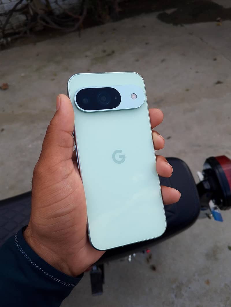 Google Pixel 9 7