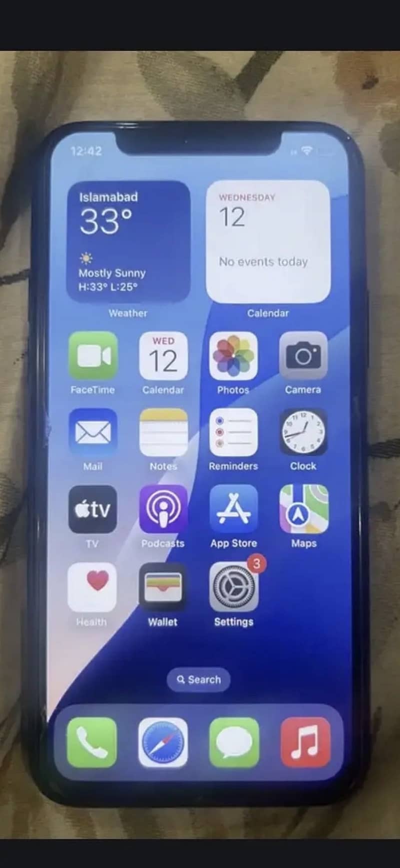 Apple iPhone 11 Pro 1