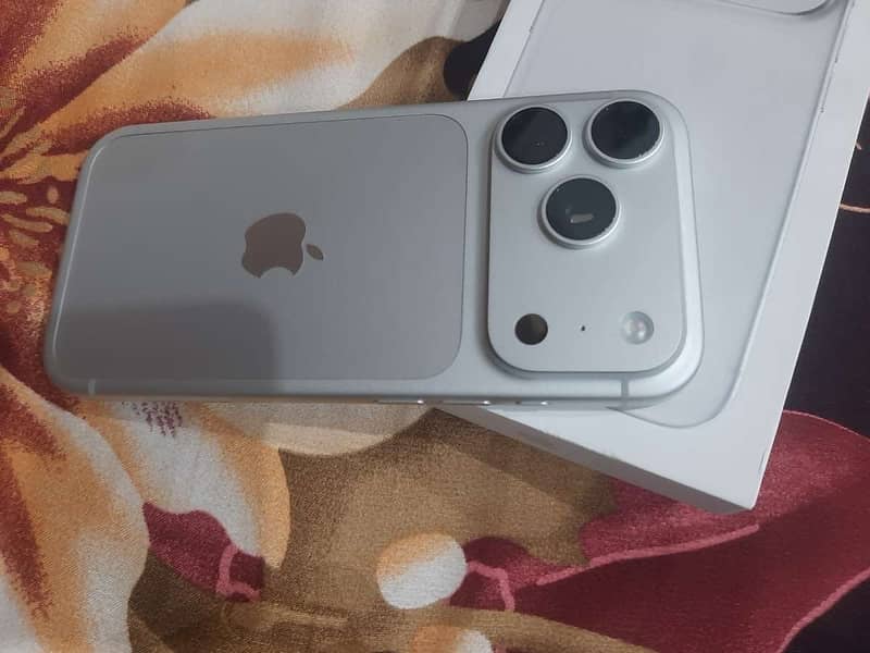 Apple iPhone 18 Pro 3