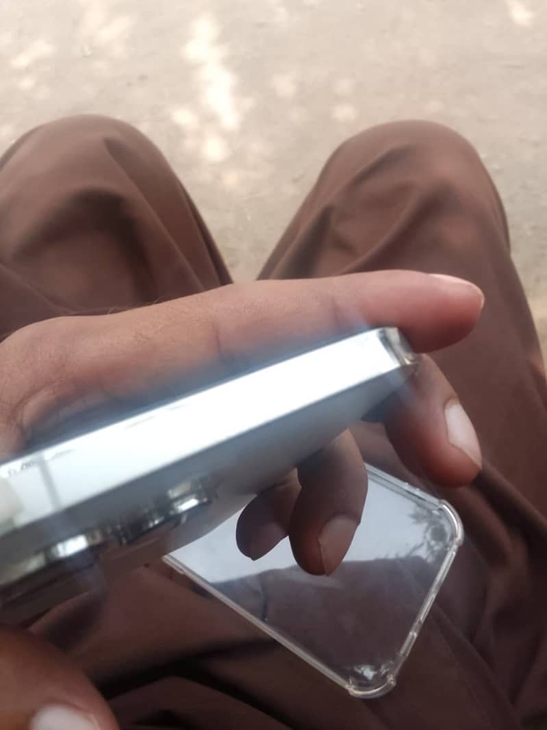 Apple iPhone 14 Pro Max 5