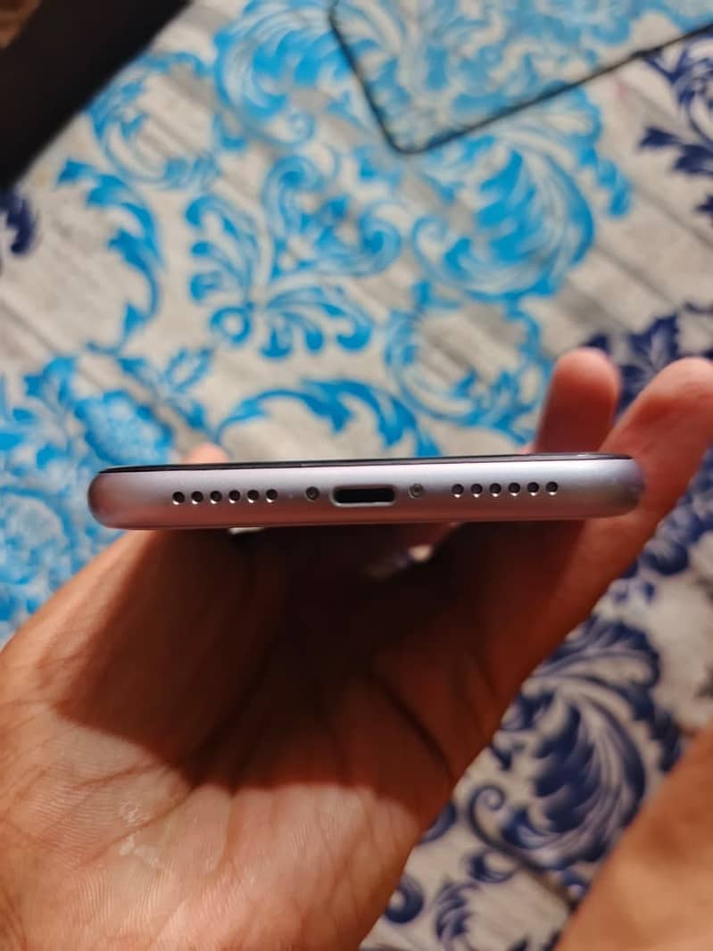 Apple iPhone 11 2