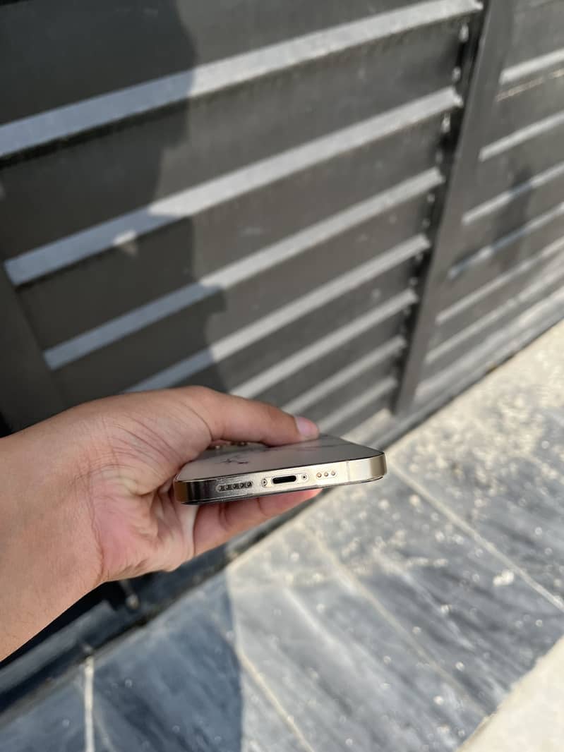Apple iPhone 12 Pro 2