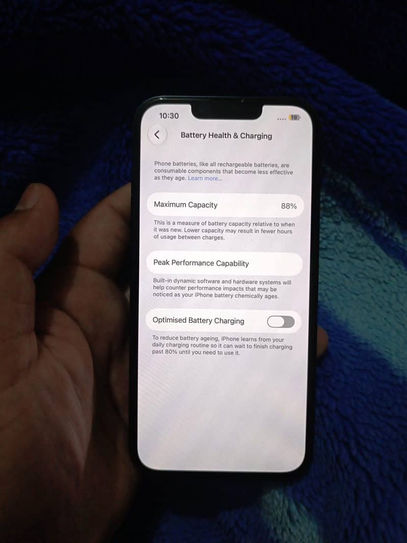 Apple iPhone 13 5