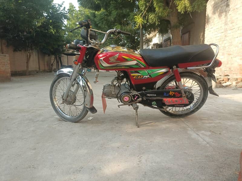 HONDA CD70 3