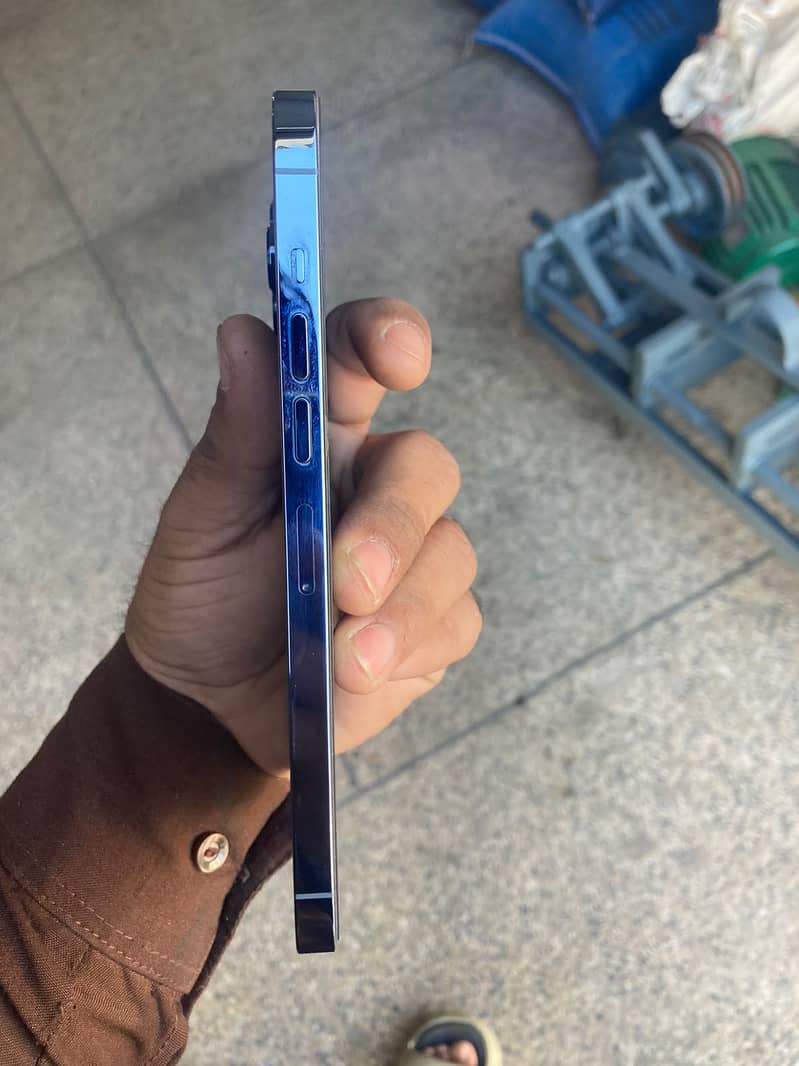 Iphone 13 pro 4