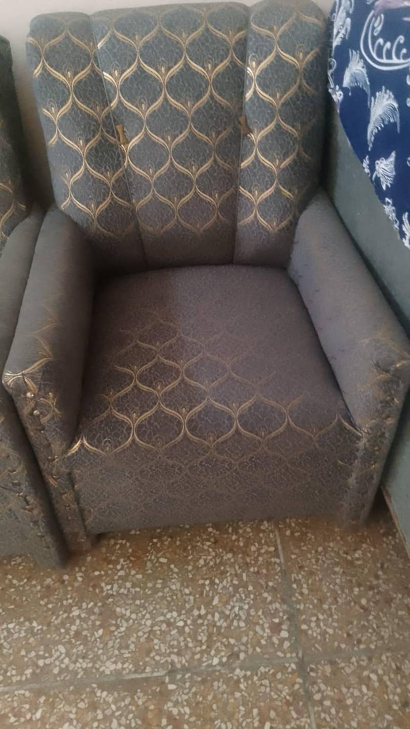 5 setar sofa is walay nambar par rabita kary 03165021748 1