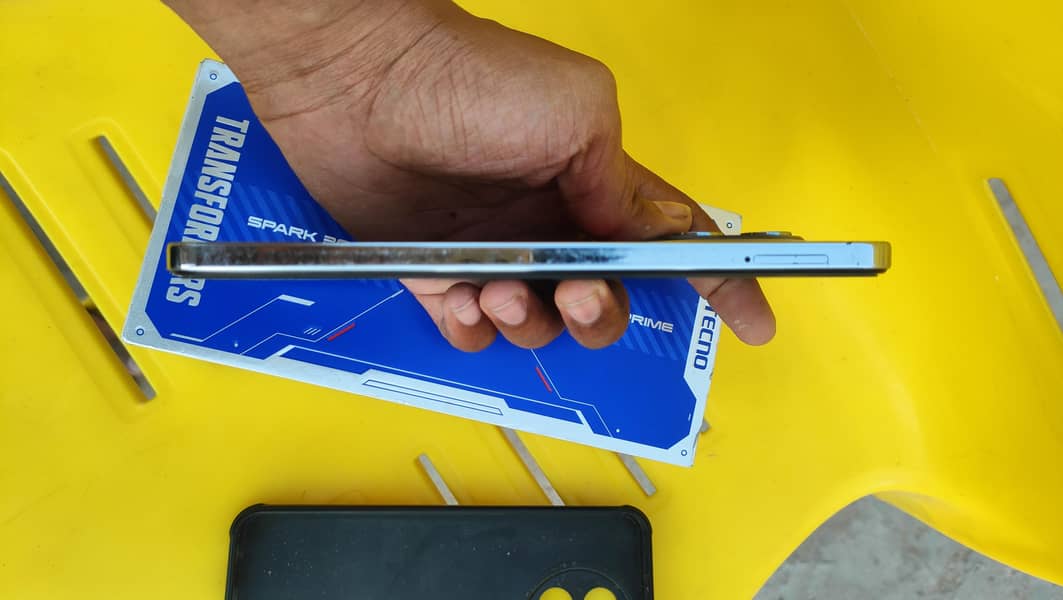 Tecno sprk 30 pro 7