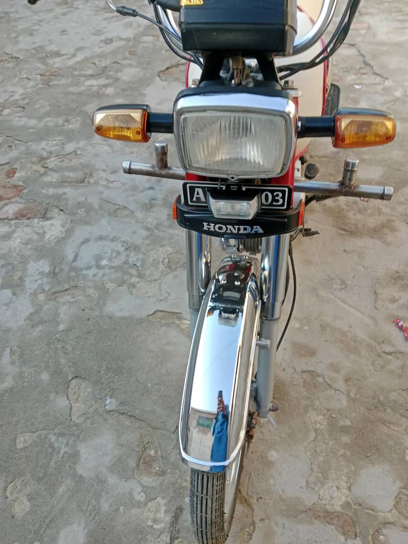 Honda CD 4