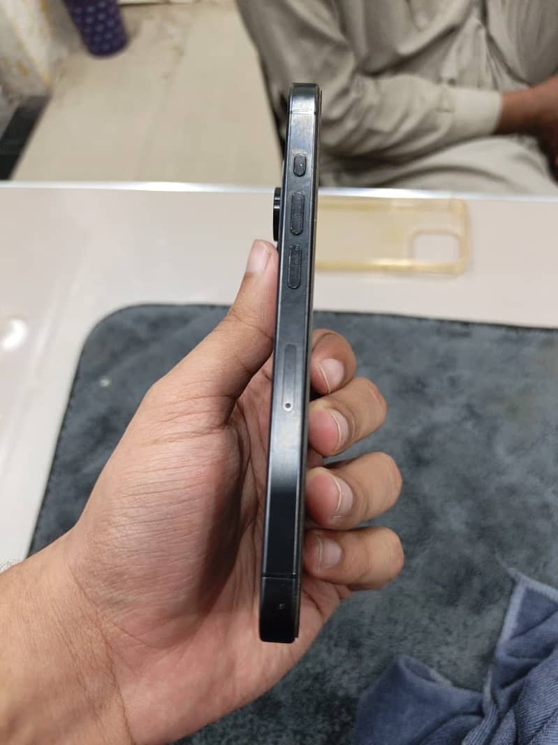 iPhone 15 Pro 128GB Factory Unlocked | 10/10 Condition 12