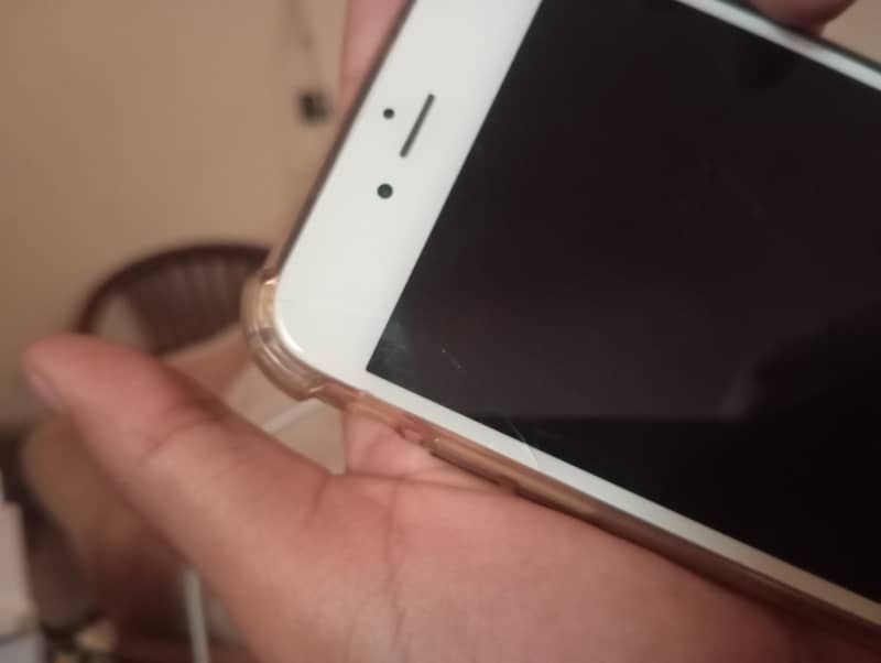 Apple iPhone 6S Plus 2